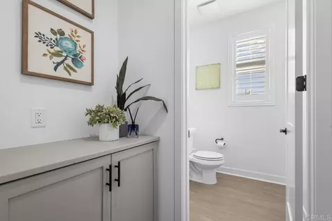 Entry Way - 39210 Stallion Dr, Palmdale, CA 93551 photo 7 of 9