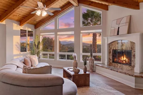 Living - 3676 Alta Vista Dr, Fallbrook, CA 92028 photo 1 of 3
