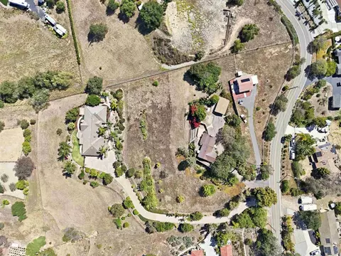 View/Area - 3676 Alta Vista Dr, Fallbrook, CA 92028 photo 2 of 2