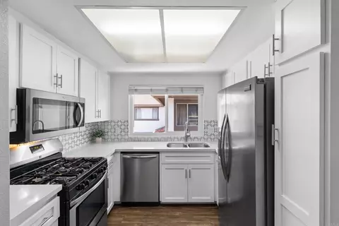 Kitchen - 9872 Shirley Gardens Dr #4, Santee, CA 92071 photo 1 of 3