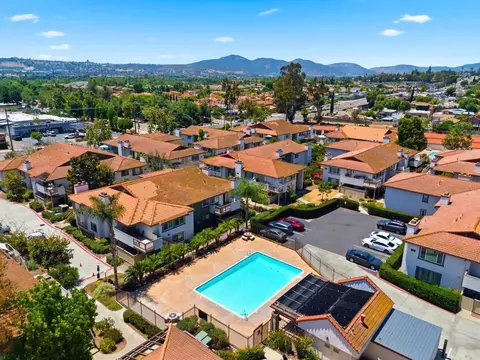View/Area - 9872 Shirley Gardens Dr #4, Santee, CA 92071 photo 3 of 6