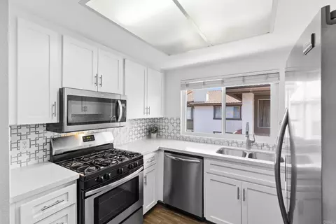 Kitchen - 9872 Shirley Gardens Dr #4, Santee, CA 92071 photo 2 of 3