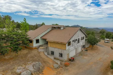 23660 Old Ranch Rd, Alpine, CA 91901