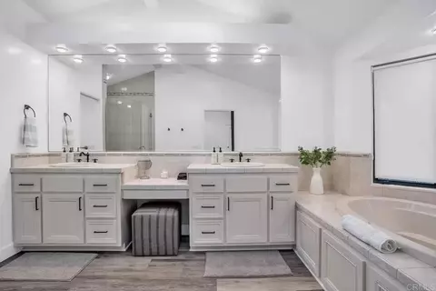 Bath - 3550 Laketree Dr, Fallbrook, CA 92028 photo 4 of 6