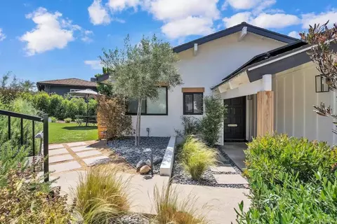 Exterior - 3550 Laketree Dr, Fallbrook, CA 92028 photo 2 of 15