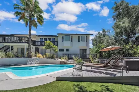 Exterior - 3550 Laketree Dr, Fallbrook, CA 92028 photo 14 of 15
