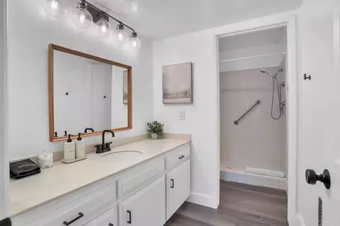 Bath - 3550 Laketree Dr, Fallbrook, CA 92028 photo 6 of 6