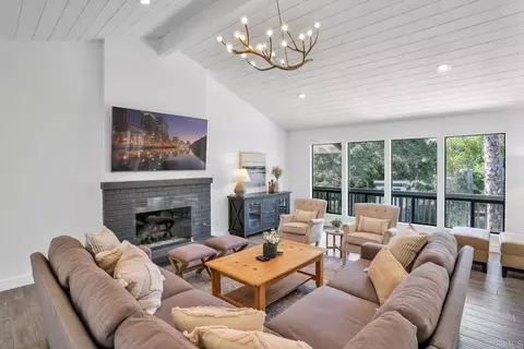 Living - 3550 Laketree Dr, Fallbrook, CA 92028 photo 1 of 3