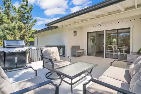 Exterior - 3550 Laketree Dr, Fallbrook, CA 92028 photo 7 of 15