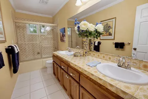 Bath - 2185 Via Dieguenos, Alpine, CA 91901 photo 2 of 6