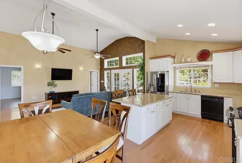 Kitchen - 2185 Via Dieguenos, Alpine, CA 91901 photo 4 of 4