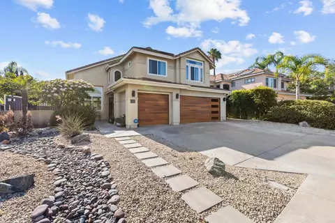 Exterior - 522 Bayona Loop, Chula Vista, CA 91910 photo 2 of 12