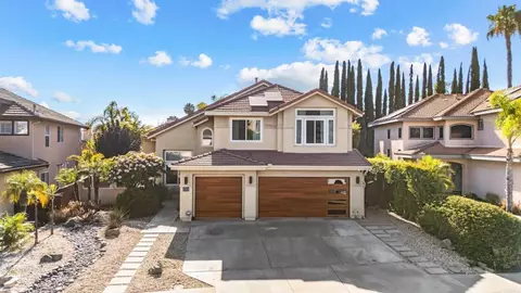 Exterior - 522 Bayona Loop, Chula Vista, CA 91910 photo 10 of 12