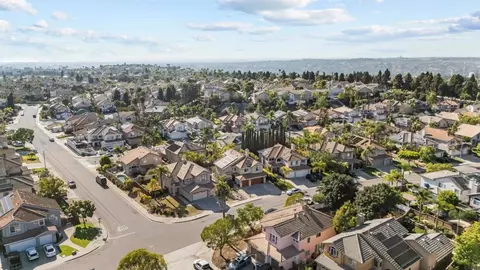 View/Area - 522 Bayona Loop, Chula Vista, CA 91910 photo 8 of 18