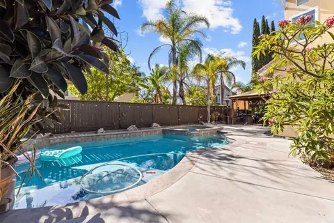 Exterior - 522 Bayona Loop, Chula Vista, CA 91910 photo 7 of 12