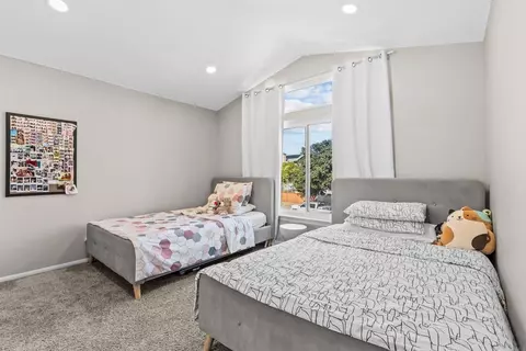 Bedroom - 522 Bayona Loop, Chula Vista, CA 91910 photo 5 of 7
