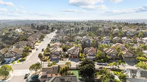 View/Area - 522 Bayona Loop, Chula Vista, CA 91910 photo 6 of 18