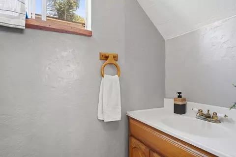 Bath - 246 Elm Ave, Imperial Beach, CA 91932 photo 6 of 8