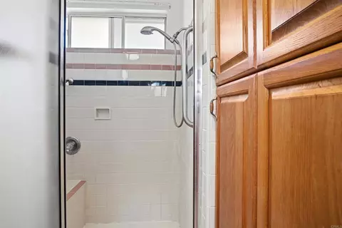 Bath - 246 Elm Ave, Imperial Beach, CA 91932 photo 4 of 8