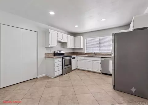 Kitchen - 465 E Bradley Ave #3, El Cajon, CA 92021 photo 1 of 4