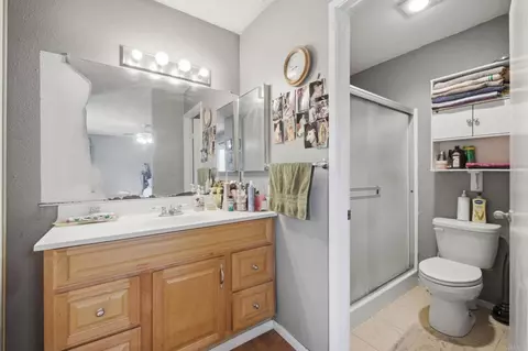 Bath - 409 Prather Pl, Spring Valley, CA 91977 photo 2 of 2