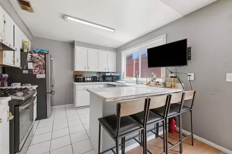 Kitchen - 409 Prather Pl, Spring Valley, CA 91977 photo 1 of 2