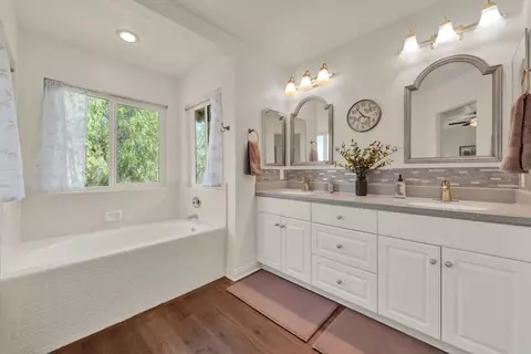 Bath - 1041 Fairhill Ter, Spring Valley, CA 91977 photo 2 of 6
