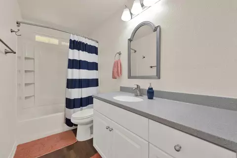 Bath - 1041 Fairhill Ter, Spring Valley, CA 91977 photo 6 of 6