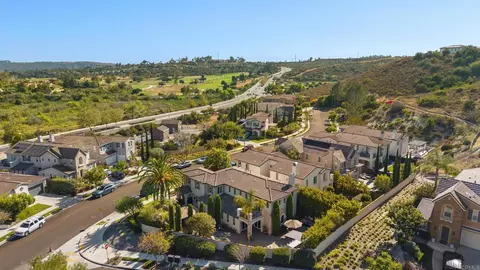View/Area - 2358 Geode Ln, Carlsbad, CA 92009 photo 6 of 11