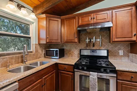 Kitchen - 4722 Park Ln, Alpine, CA 91901 photo 1 of 3