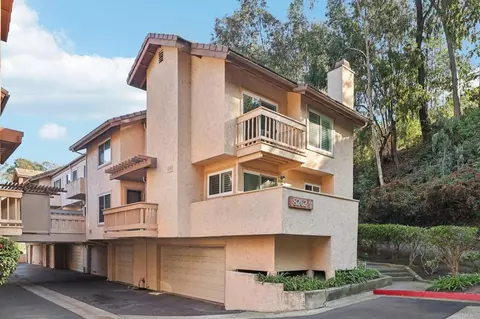 8262 Gilman Dr #1, La Jolla, CA 92037