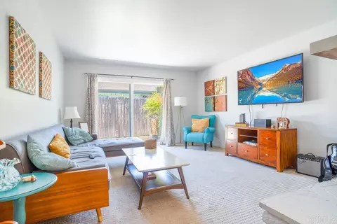 Living - 818 E Washington Ave, Escondido, CA 92025 photo 2 of 3