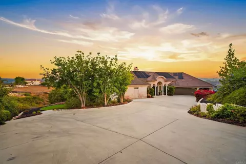 Exterior - 14040 Iris Ln, Poway, CA 92064 photo 1 of 18