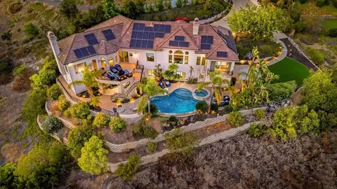 View/Area - 14040 Iris Ln, Poway, CA 92064 photo 7 of 9