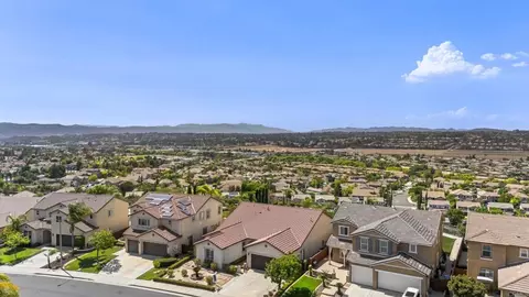 View/Area - 33896 Galleron St, Temecula, CA 92592 photo 4 of 9