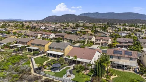 View/Area - 33896 Galleron St, Temecula, CA 92592 photo 5 of 9