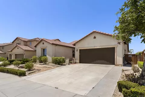 Exterior - 33896 Galleron St, Temecula, CA 92592 photo 2 of 13