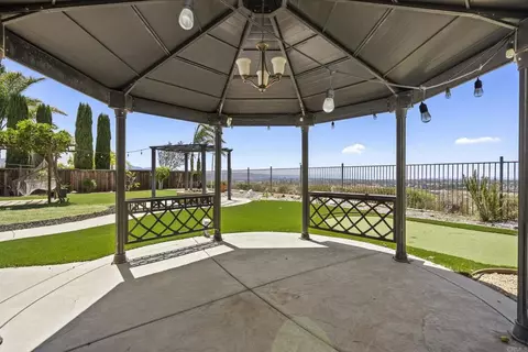 Exterior - 33896 Galleron St, Temecula, CA 92592 photo 11 of 13