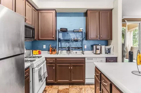 Kitchen - 3267 Dehesa Rd #67, El Cajon, CA 92019 photo 2 of 3