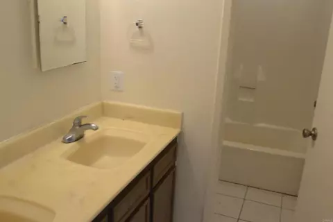 Bath - 10512 Kerrigan Ct, Santee, CA 92071 photo 1 of 1