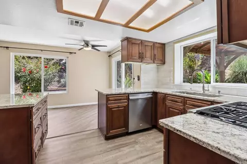Kitchen - 1990 Tecate, Escondido, CA 92029 photo 3 of 4