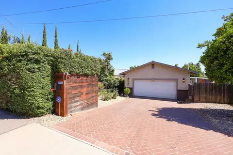 11071 El Nopal, Lakeside, CA 92040
