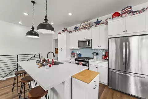 Kitchen - 3002 Bravo Loop #2, Chula Vista, CA 91915 photo 2 of 5