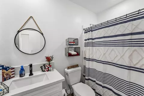 Bath - 3002 Bravo Loop #2, Chula Vista, CA 91915 photo 1 of 2