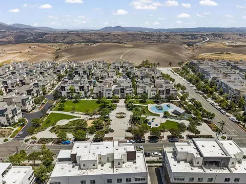 View/Area - 3002 Bravo Loop #2, Chula Vista, CA 91915 photo 6 of 8