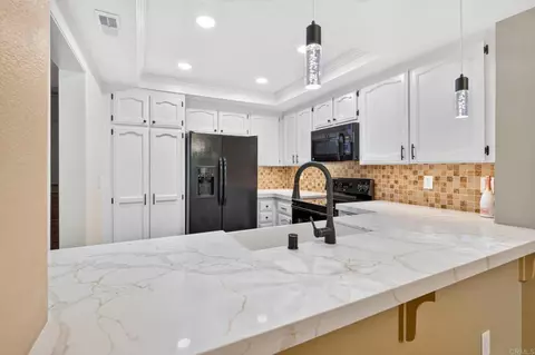 1209 Wren Gln, Escondido, CA 92026