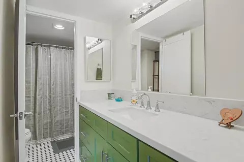 Bath - 8715 Spring Canyon Dr, Spring Valley, CA 91977 photo 2 of 3