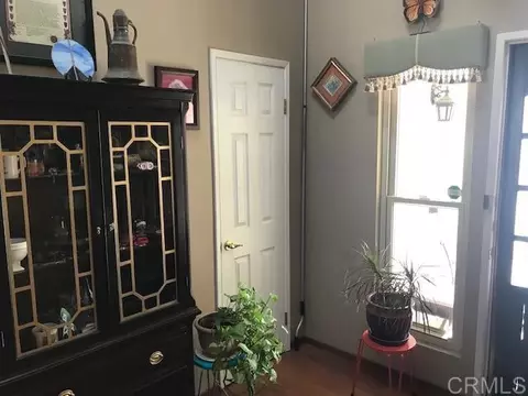 346 Hunter Ct, Alpine, CA 91901 photo 3