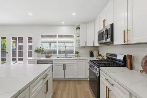 Kitchen - 361 E James Ct, Chula Vista, CA 91910 photo 4 of 5