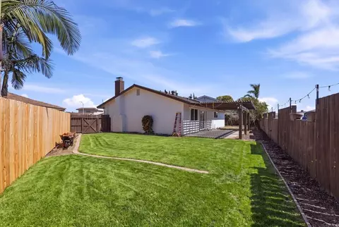Exterior - 361 E James Ct, Chula Vista, CA 91910 photo 6 of 7